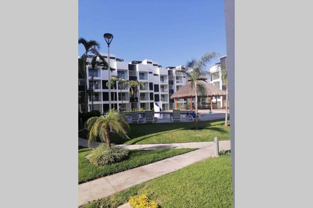 Departamento De Lujo En Manzanillo, Planta Baja Frente A La Alberca Apartment Exterior foto