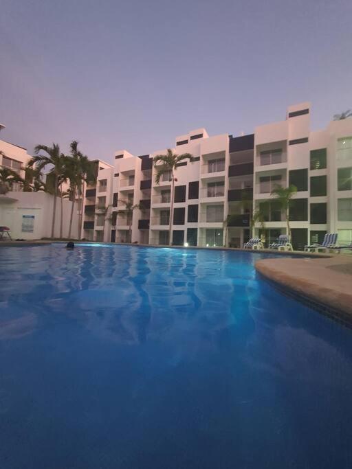 Departamento De Lujo En Manzanillo, Planta Baja Frente A La Alberca Apartment Exterior foto