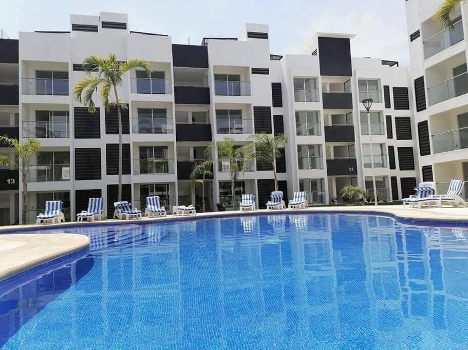 Departamento De Lujo En Manzanillo, Planta Baja Frente A La Alberca Apartment Exterior foto