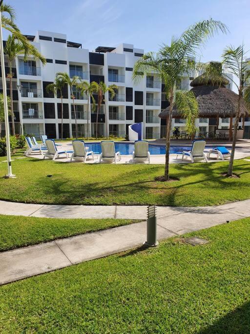 Departamento De Lujo En Manzanillo, Planta Baja Frente A La Alberca Apartment Exterior foto